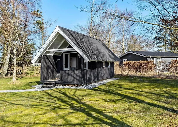 Semesterbostad Ha332-hals-lovsangervej-4