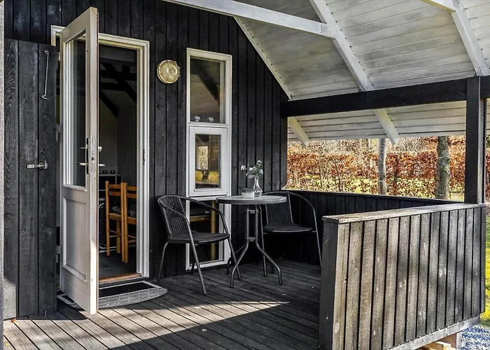 Semesterbostad Ha332-hals-lovsangervej-4 *